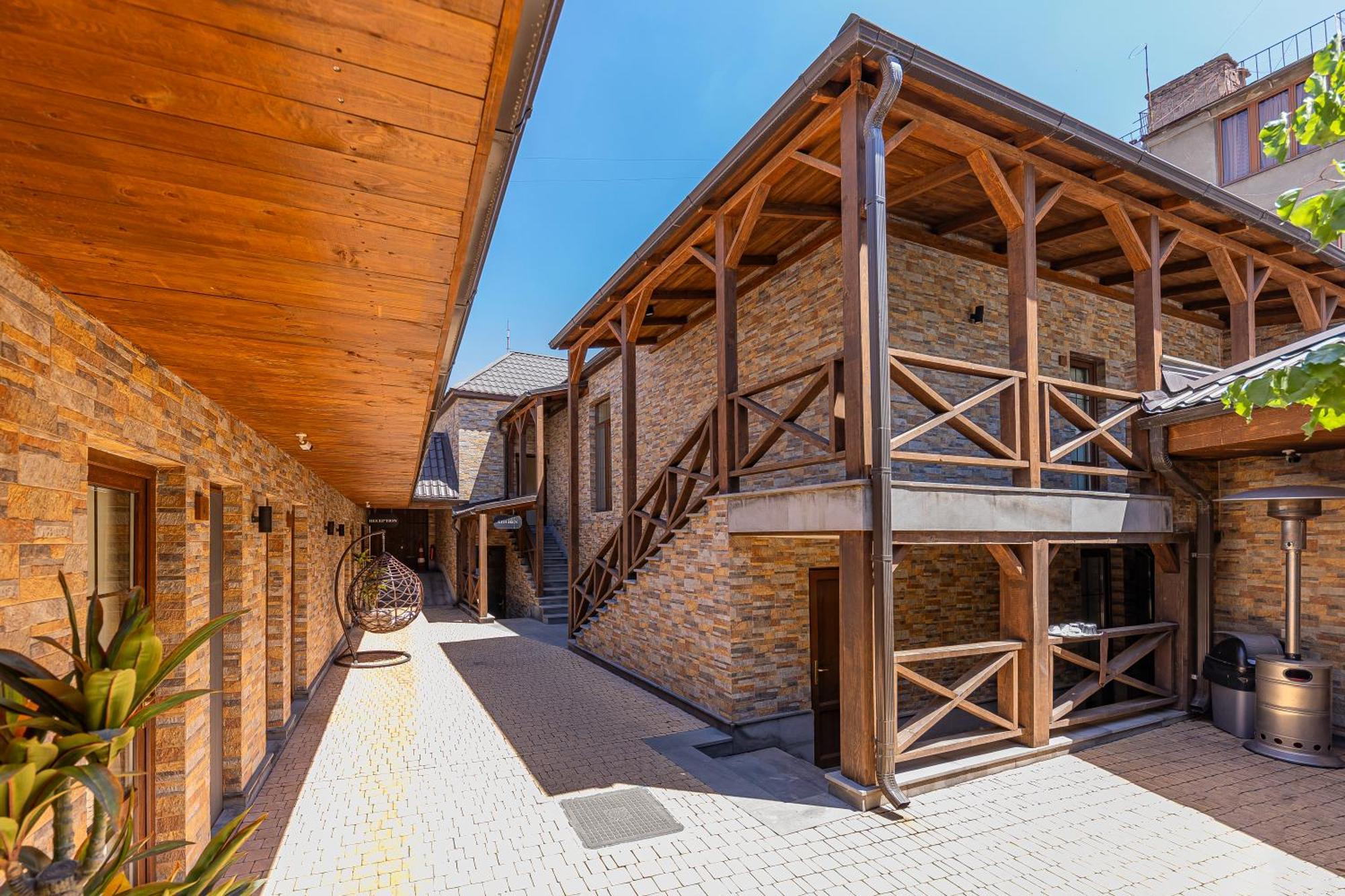 Boutique Living Hotel Jerevan Eksteriør bilde