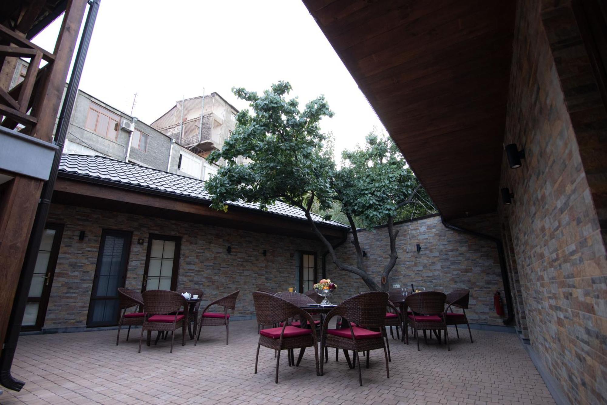 Boutique Living Hotel Jerevan Eksteriør bilde