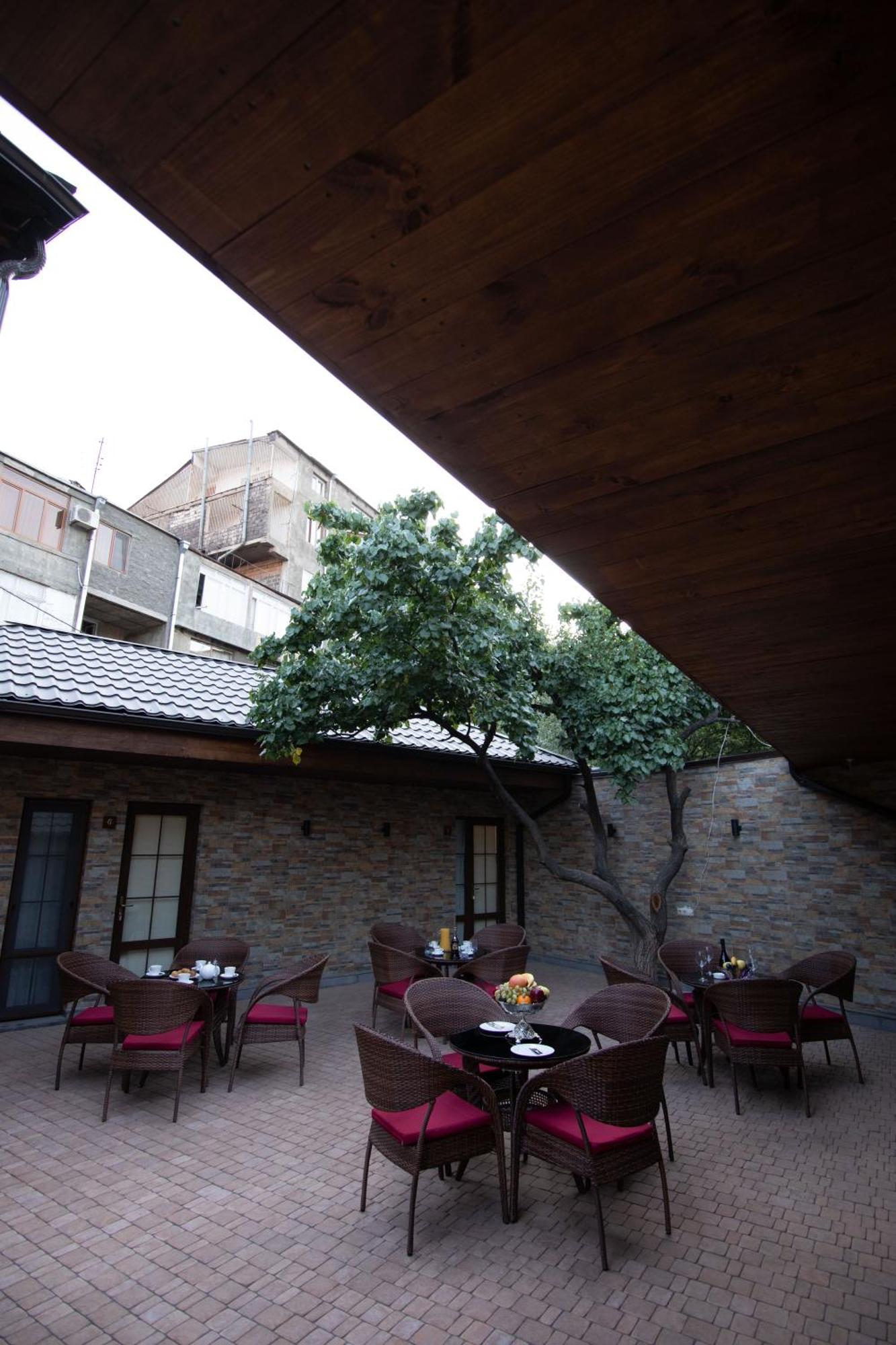 Boutique Living Hotel Jerevan Eksteriør bilde