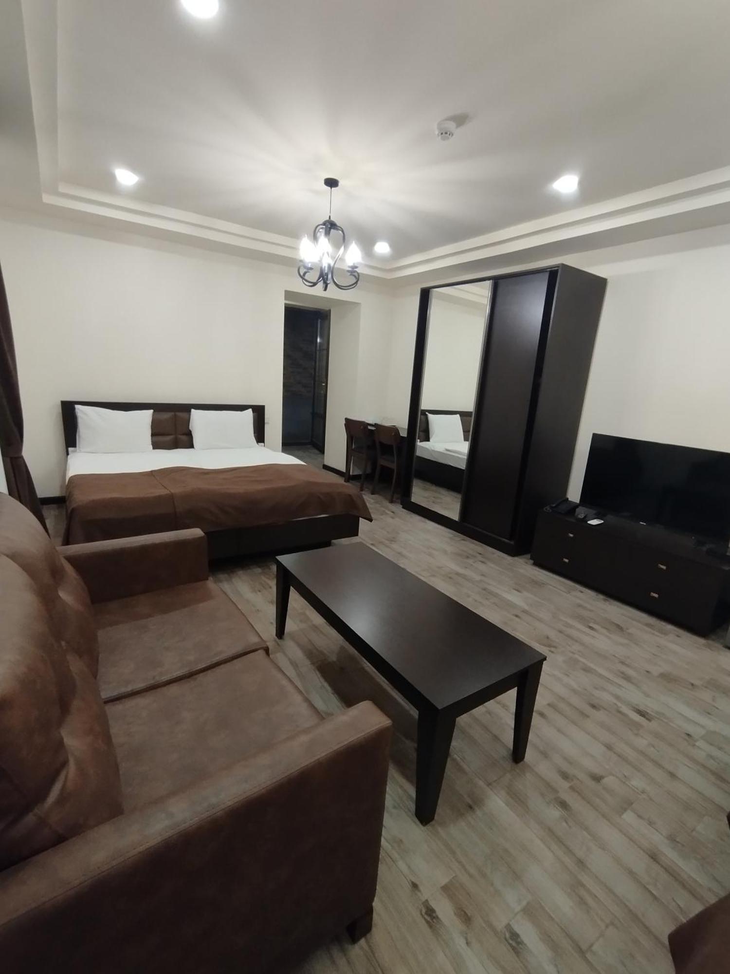 Boutique Living Hotel Jerevan Eksteriør bilde