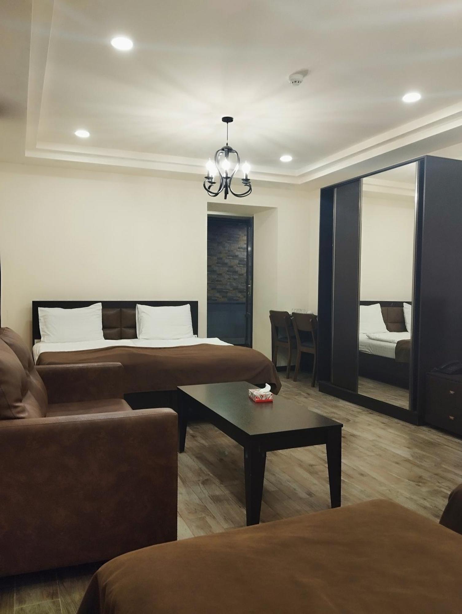 Boutique Living Hotel Jerevan Eksteriør bilde